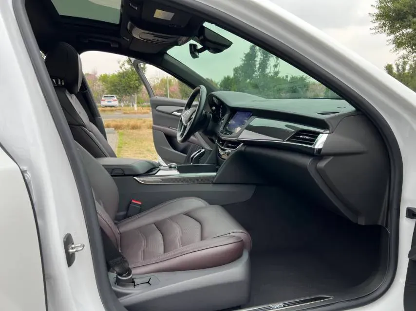 2022 Cadillac CT6 2.0T 237HP L4 10AT,autocango,china used car exporter,china ev exporter,chinese used car exporter,chinese used ev exporter