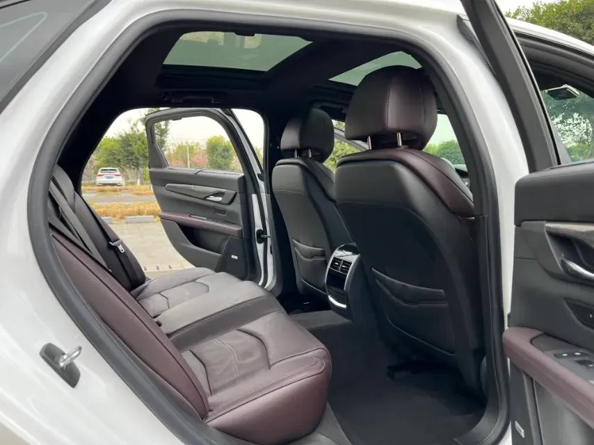 2022 Cadillac CT6 2.0T 237HP L4 10AT,autocango,china used car exporter,china ev exporter,chinese used car exporter,chinese used ev exporter