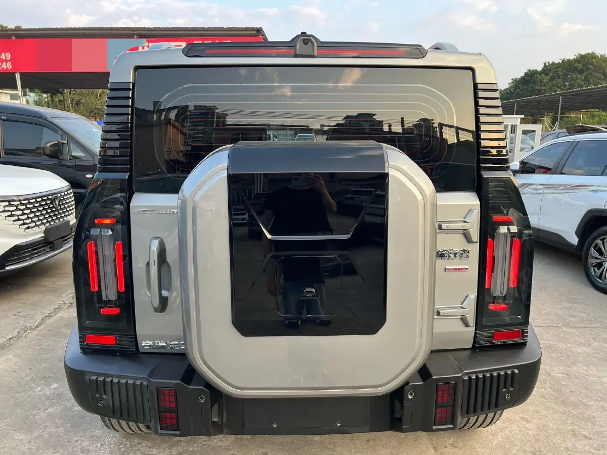 2024 Jetour Traveller 2.0T 254HP L4 7DCT,autocango,china used car exporter,china ev exporter,chinese used car exporter,chinese used ev exporter