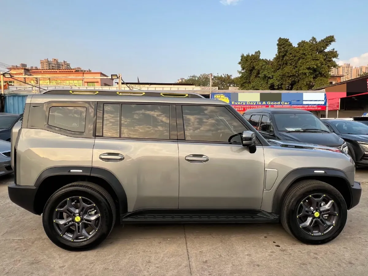 2024 Jetour Traveller 2.0T 254HP L4 7DCT,autocango,china used car exporter,china ev exporter,chinese used car exporter,chinese used ev exporter