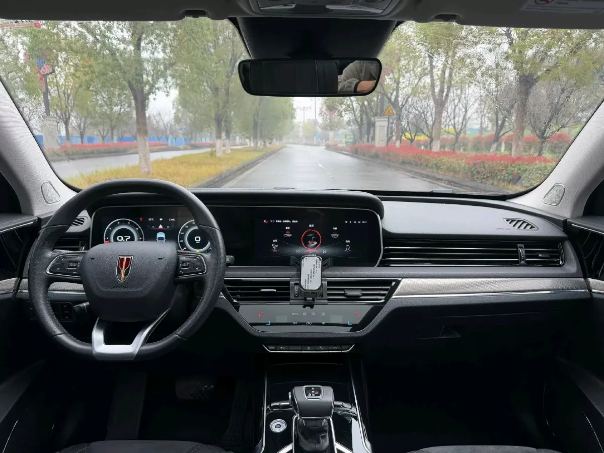 2022 HongQi HS5 2.0T 224HP L4 6AT,autocango,china used car exporter,china ev exporter,chinese used car exporter,chinese used ev exporter