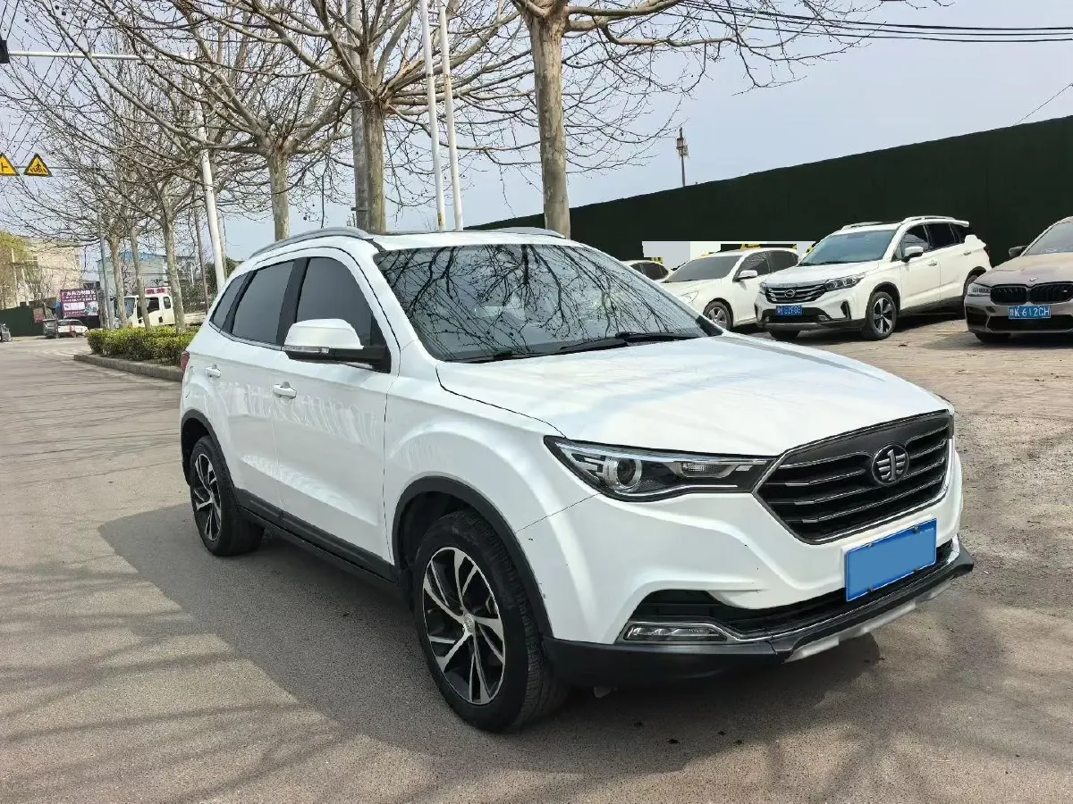 2018 Bestune X40 1.6L 114HP L4 6AT,autocango,china used car exporter,china ev exporter,chinese used car exporter,chinese used ev exporter