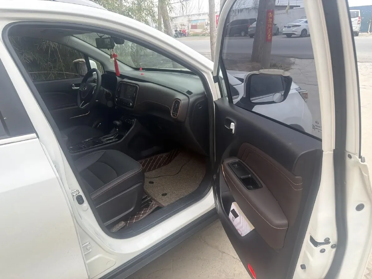 2017 GAC Trumpchi GS3 1.3T 137HP L4 6AT,autocango,china used car exporter,china ev exporter,chinese used car exporter,chinese used ev exporter