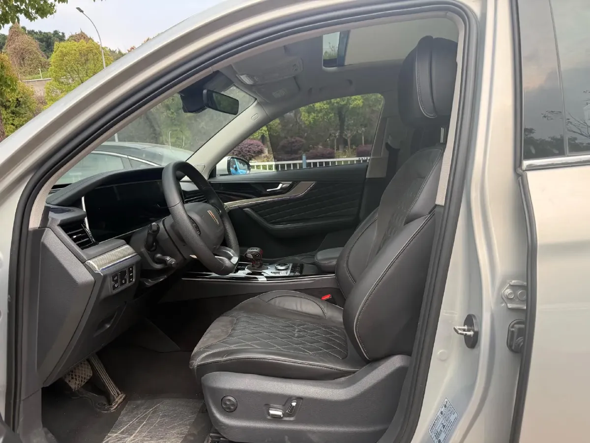 2022 HongQi HS5 2.0T 224HP L4 6AT,autocango,china used car exporter,china ev exporter,chinese used car exporter,chinese used ev exporter