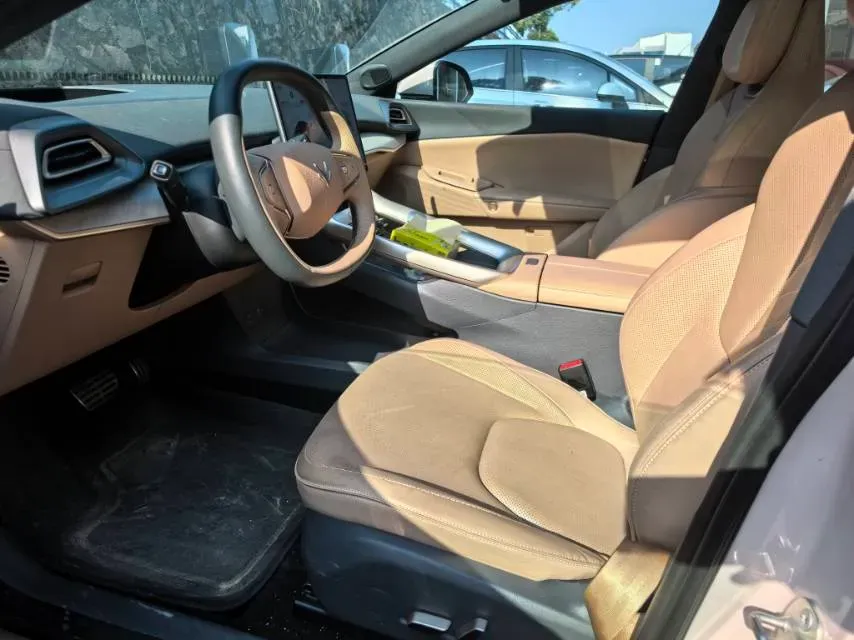 2024 ARCFOX αT5 BEV 79.2KWH,autocango,china used car exporter,china ev exporter,chinese used car exporter,chinese used ev exporter