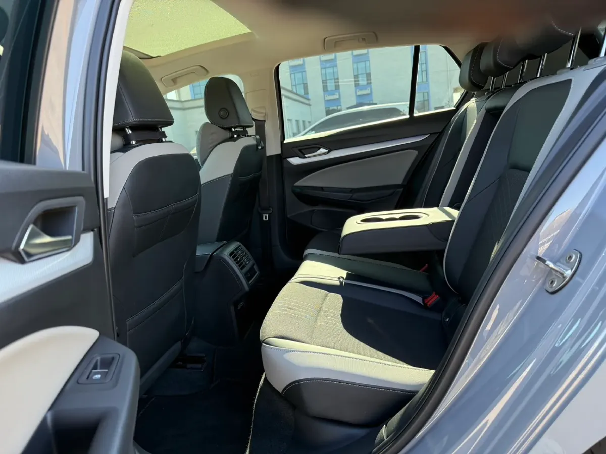 2021 Volkswagen Golf 1.4T 150HP L4 7DCT,autocango,china used car exporter,china ev exporter,chinese used car exporter,chinese used ev exporter