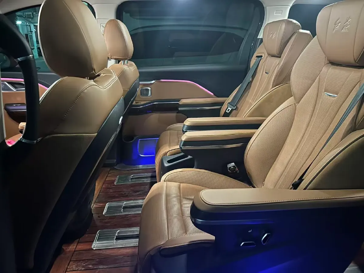 2023 HongQi HQ9 2.0T 252HP L4 8AT,autocango,china used car exporter,china ev exporter,chinese used car exporter,chinese used ev exporter