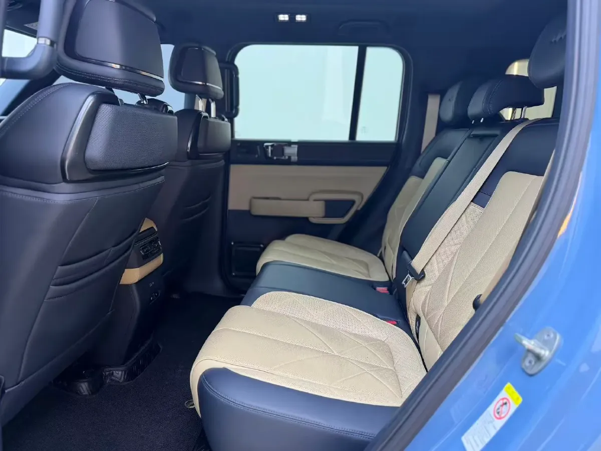 2023 FangChengBao Bao 5 1.5T 194HP L4 E-CVT PHEV 31.8KWH,autocango,china used car exporter,china ev exporter,chinese used car exporter,chinese used ev exporter