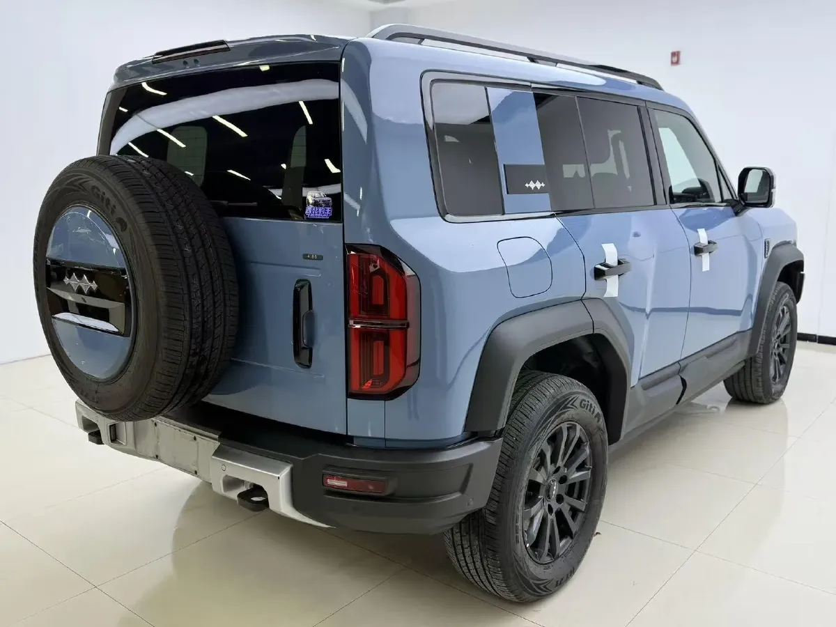 2023 FangChengBao Bao 5 1.5T 194HP L4 E-CVT PHEV 31.8KWH,autocango,china used car exporter,china ev exporter,chinese used car exporter,chinese used ev exporter