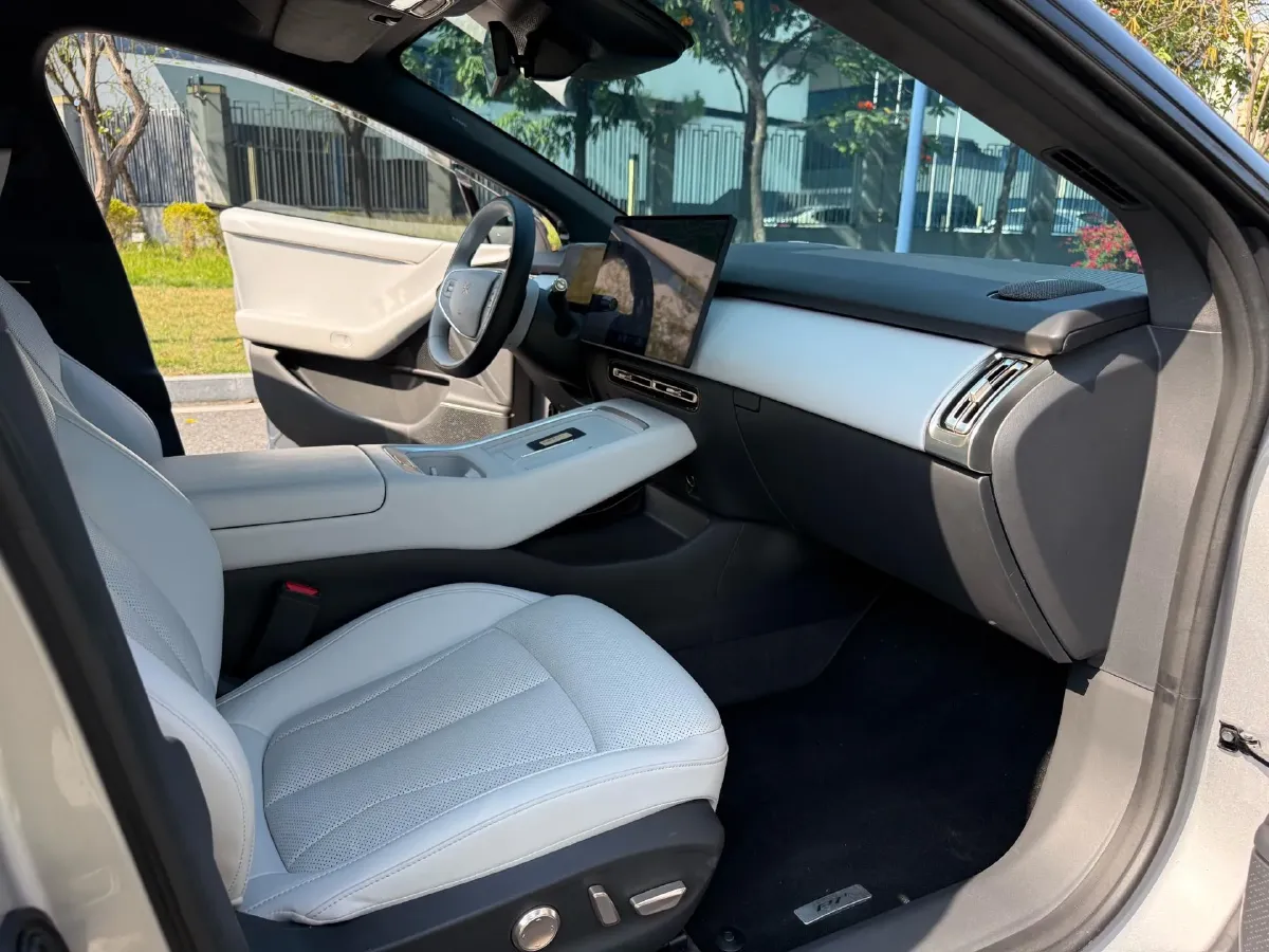 2024 Xpeng P7+ BEV 60.7KWH,autocango,china used car exporter,china ev exporter,chinese used car exporter,chinese used ev exporter