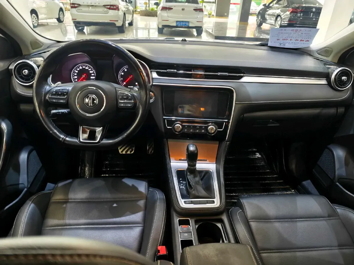 2019 MAXUS XinTu V80 2.5T 136HP L4 6AMT,autocango,china used car exporter,china ev exporter,chinese used car exporter,chinese used ev exporter