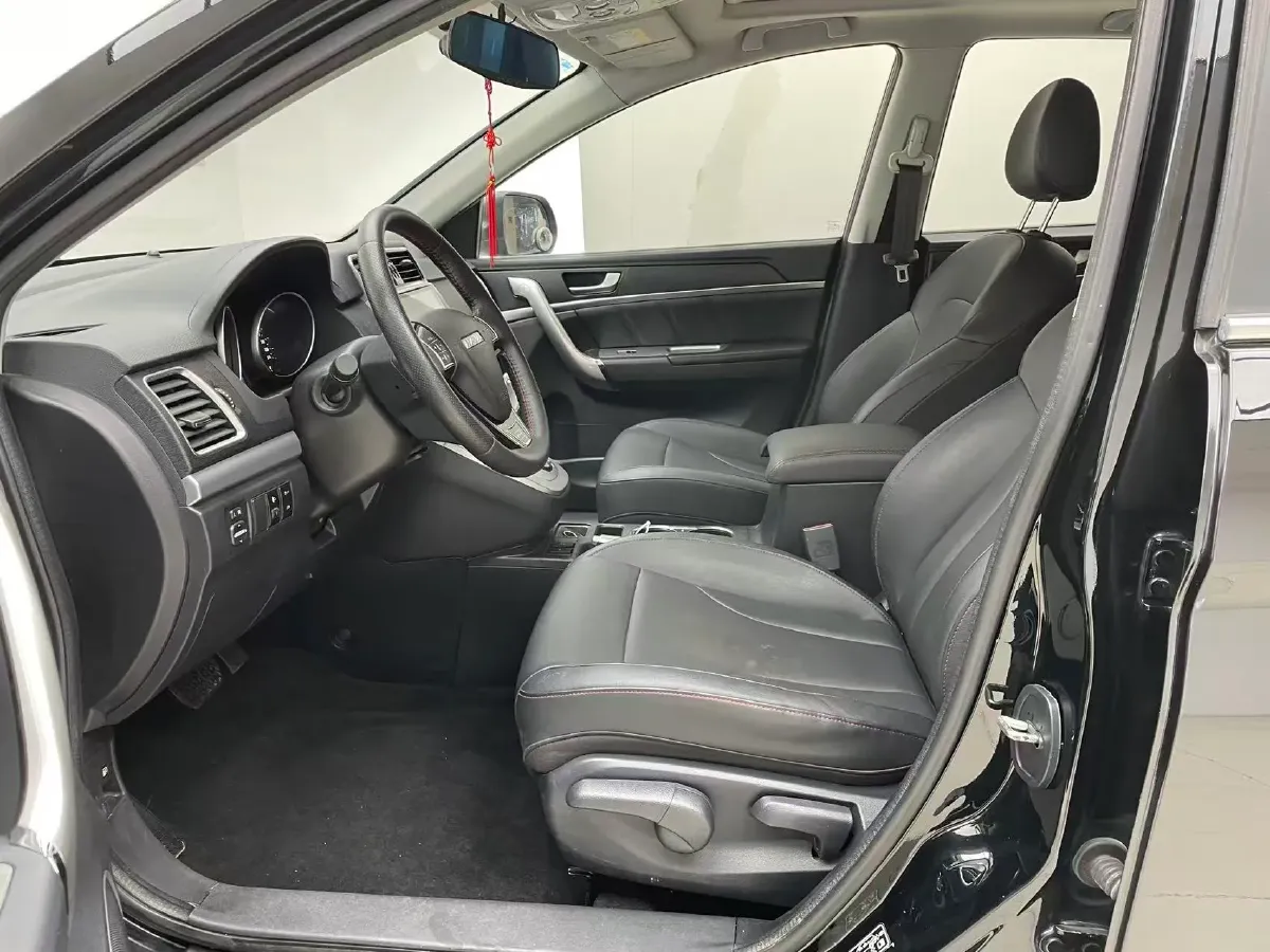 2019 Haval M6 1.5T 150HP L4 7DCT,autocango,china used car exporter,china ev exporter,chinese used car exporter,chinese used ev exporter