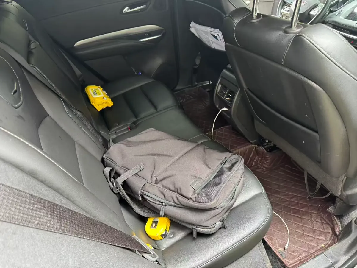 2022 Cadillac XT4 2.0T 237HP L4 9AT,autocango,china used car exporter,china ev exporter,chinese used car exporter,chinese used ev exporter