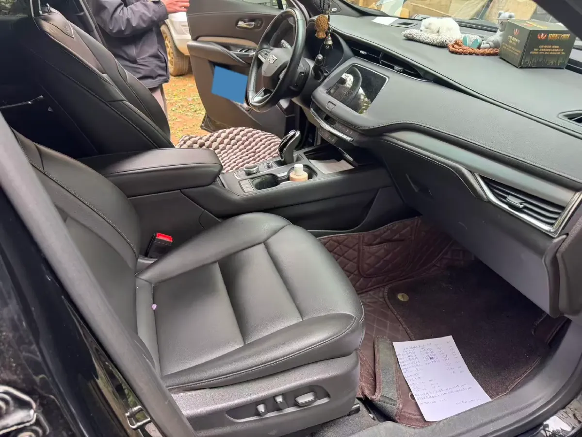 2022 Cadillac XT4 2.0T 237HP L4 9AT,autocango,china used car exporter,china ev exporter,chinese used car exporter,chinese used ev exporter