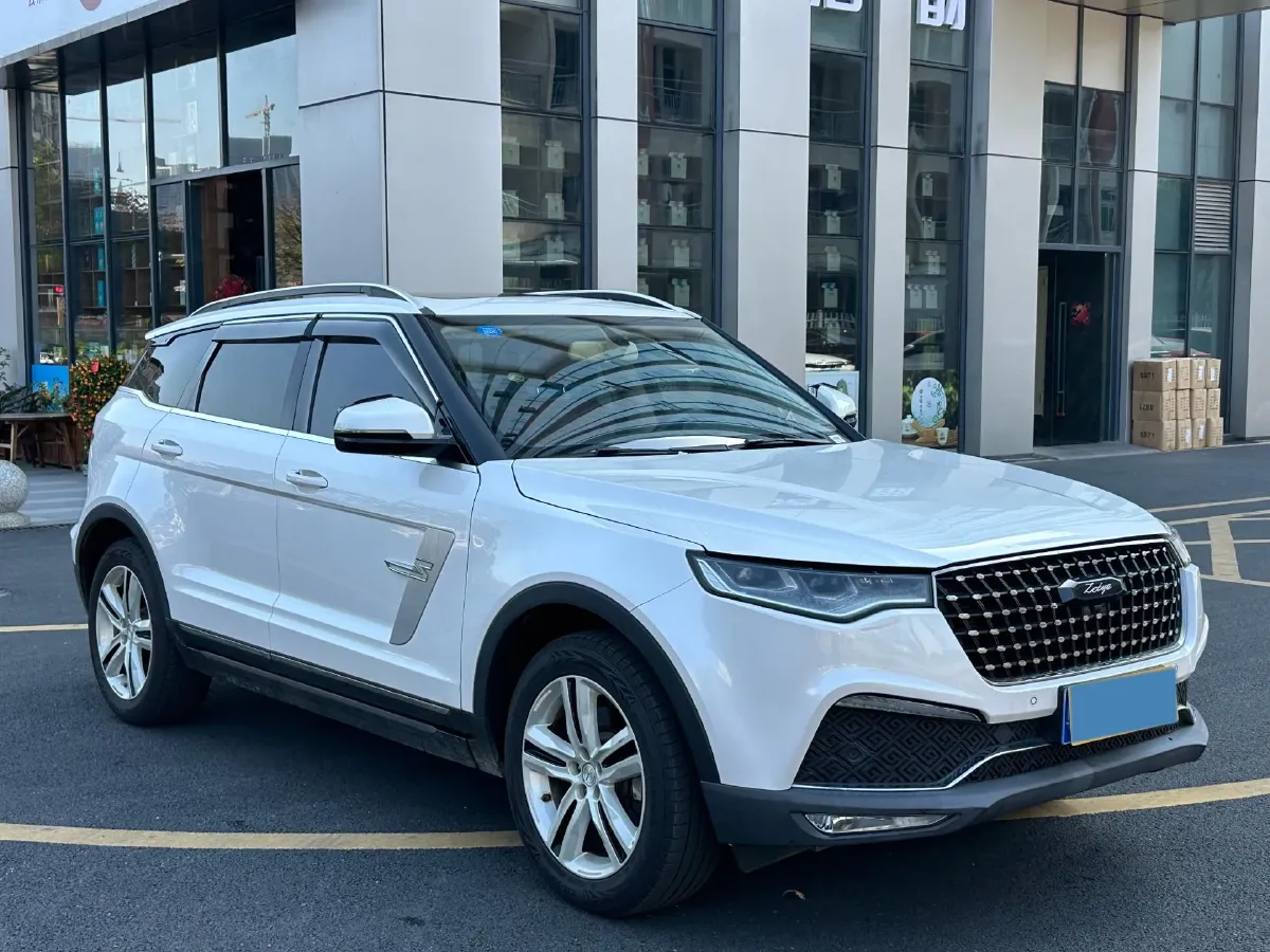 2017 Zotye T700 1.8T 177HP L4 6DCT,autocango,china used car exporter,china ev exporter,chinese used car exporter,chinese used ev exporter