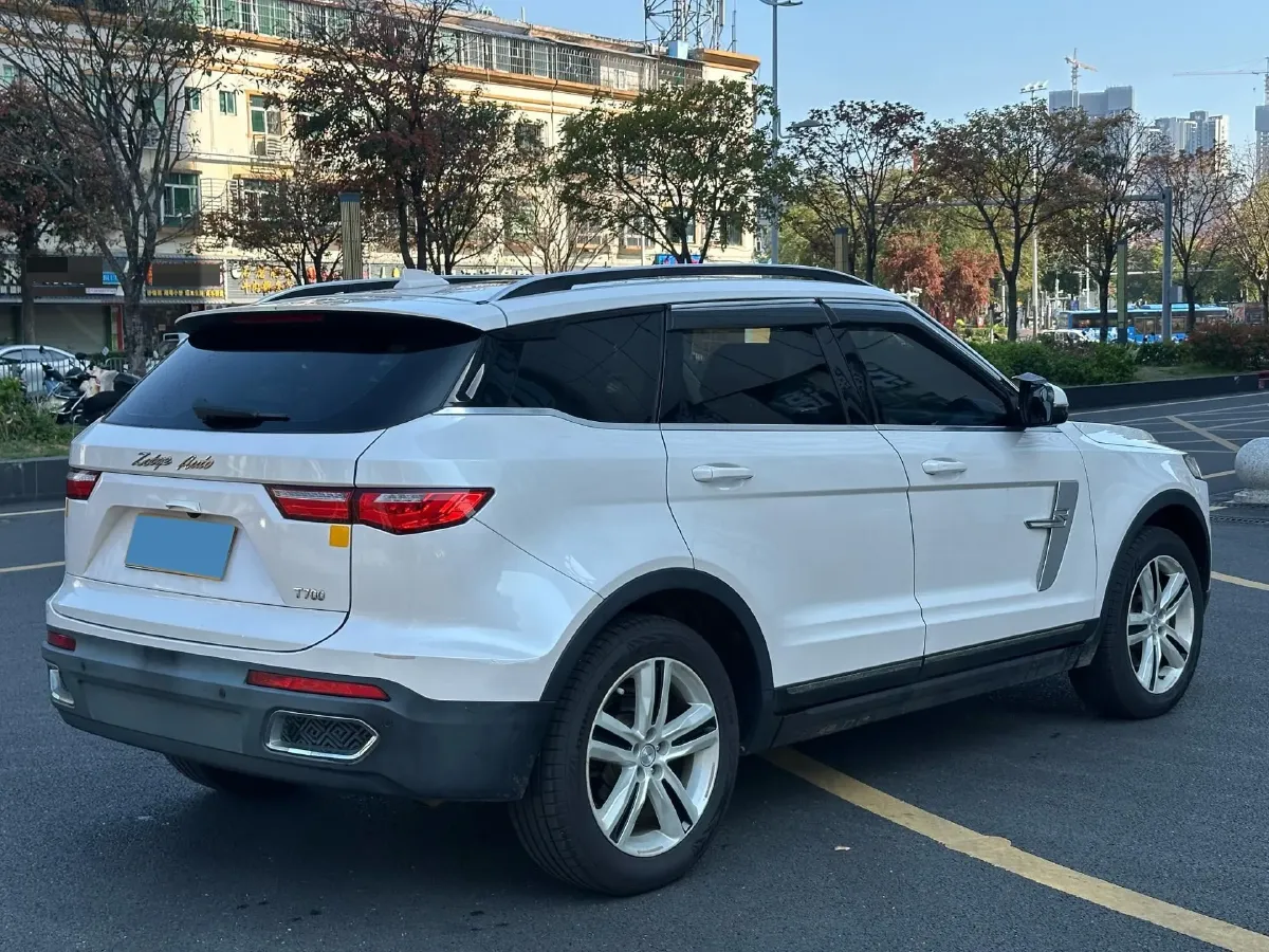 2017 Zotye T700 1.8T 177HP L4 6DCT,autocango,china used car exporter,china ev exporter,chinese used car exporter,chinese used ev exporter