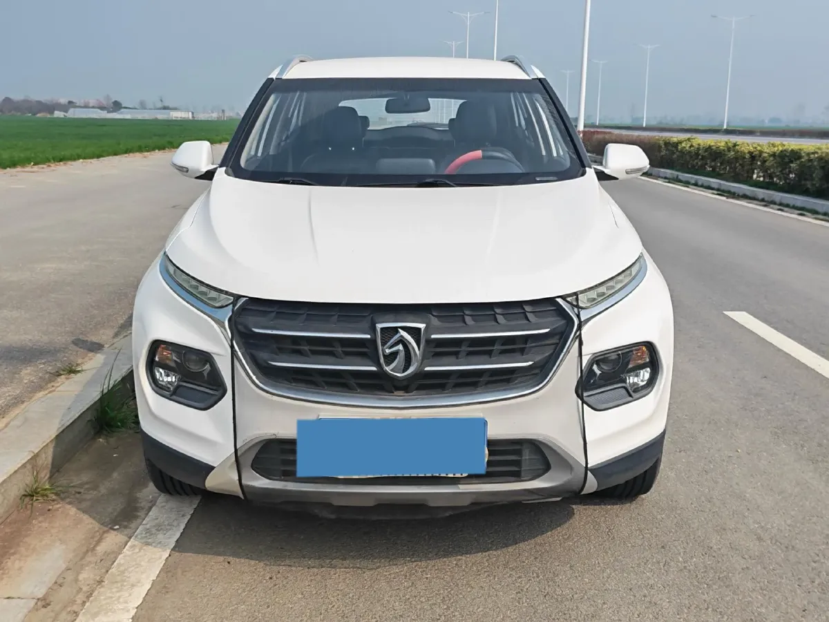 2017 BaoJun 510 1.5L 112HP L4 6MT,autocango,china used car exporter,china ev exporter,chinese used car exporter,chinese used ev exporter