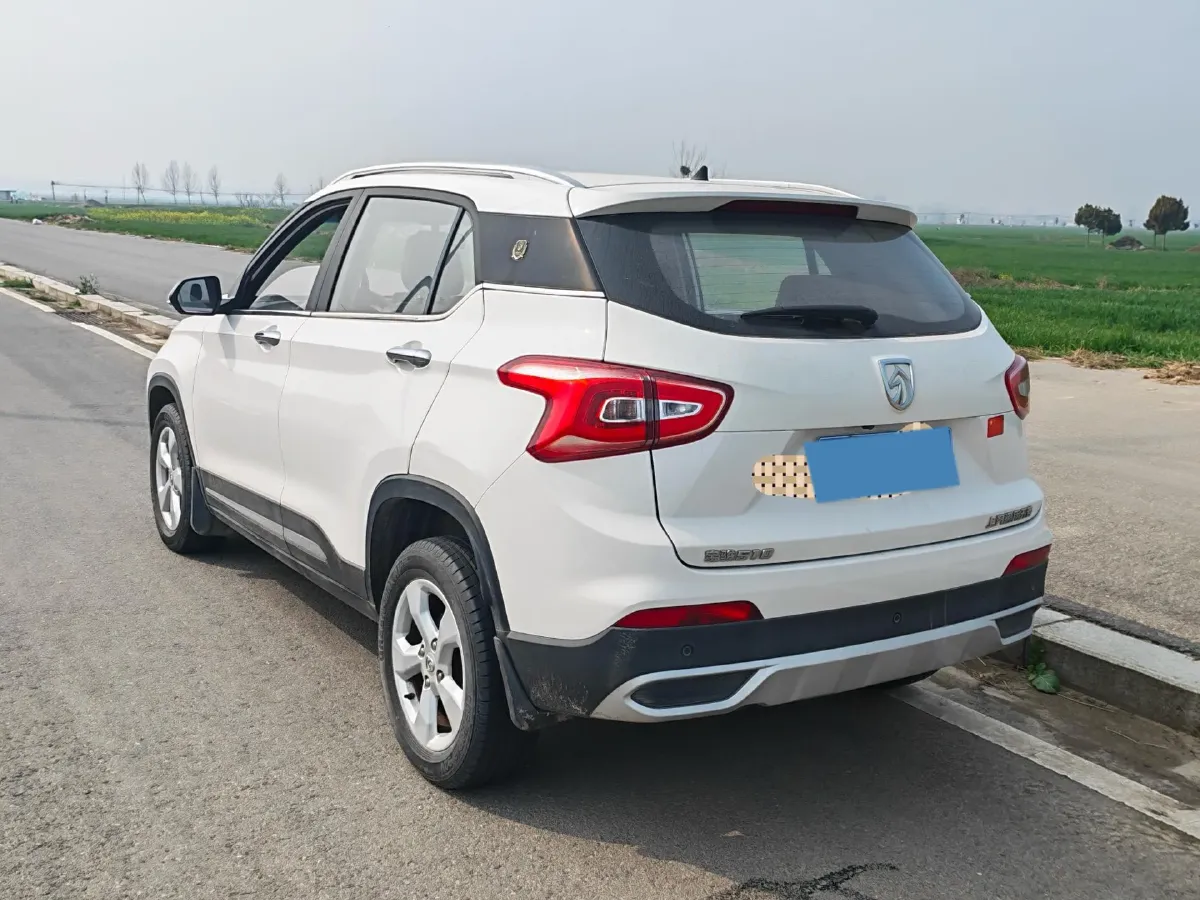 2017 BaoJun 510 1.5L 112HP L4 6MT,autocango,china used car exporter,china ev exporter,chinese used car exporter,chinese used ev exporter
