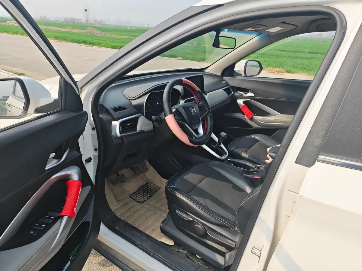 2017 BaoJun 510 1.5L 112HP L4 6MT,autocango,china used car exporter,china ev exporter,chinese used car exporter,chinese used ev exporter