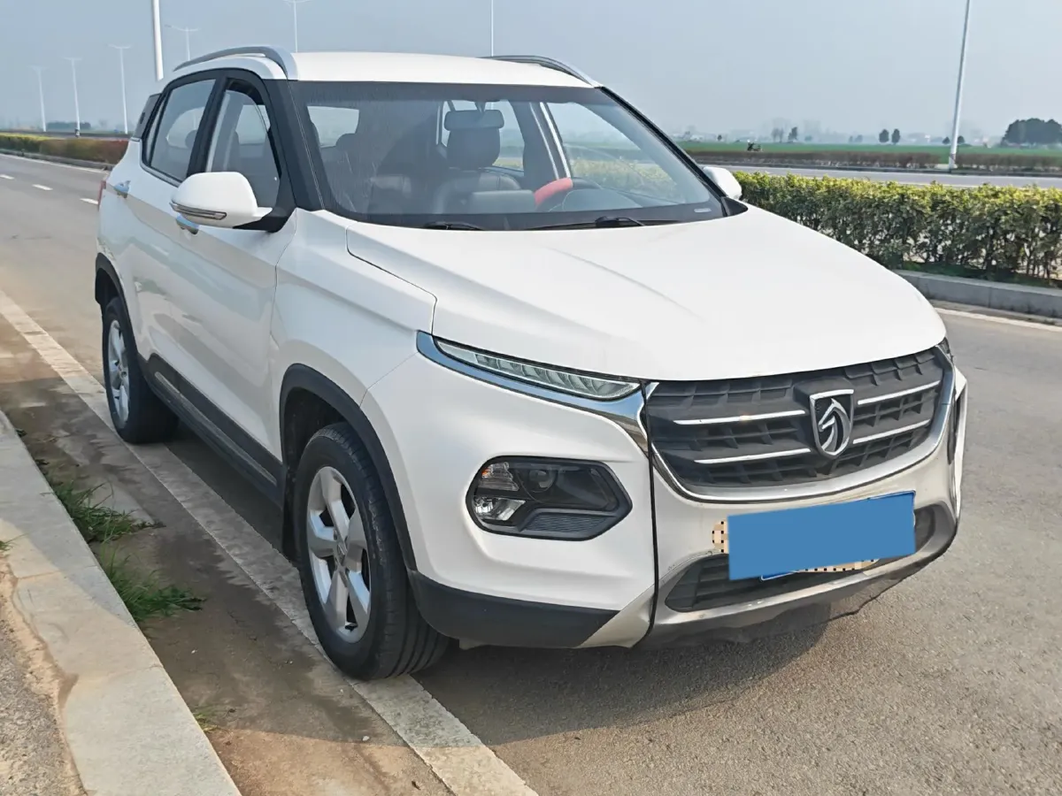 2017 BaoJun 510 1.5L 112HP L4 6MT,autocango,china used car exporter,china ev exporter,chinese used car exporter,chinese used ev exporter