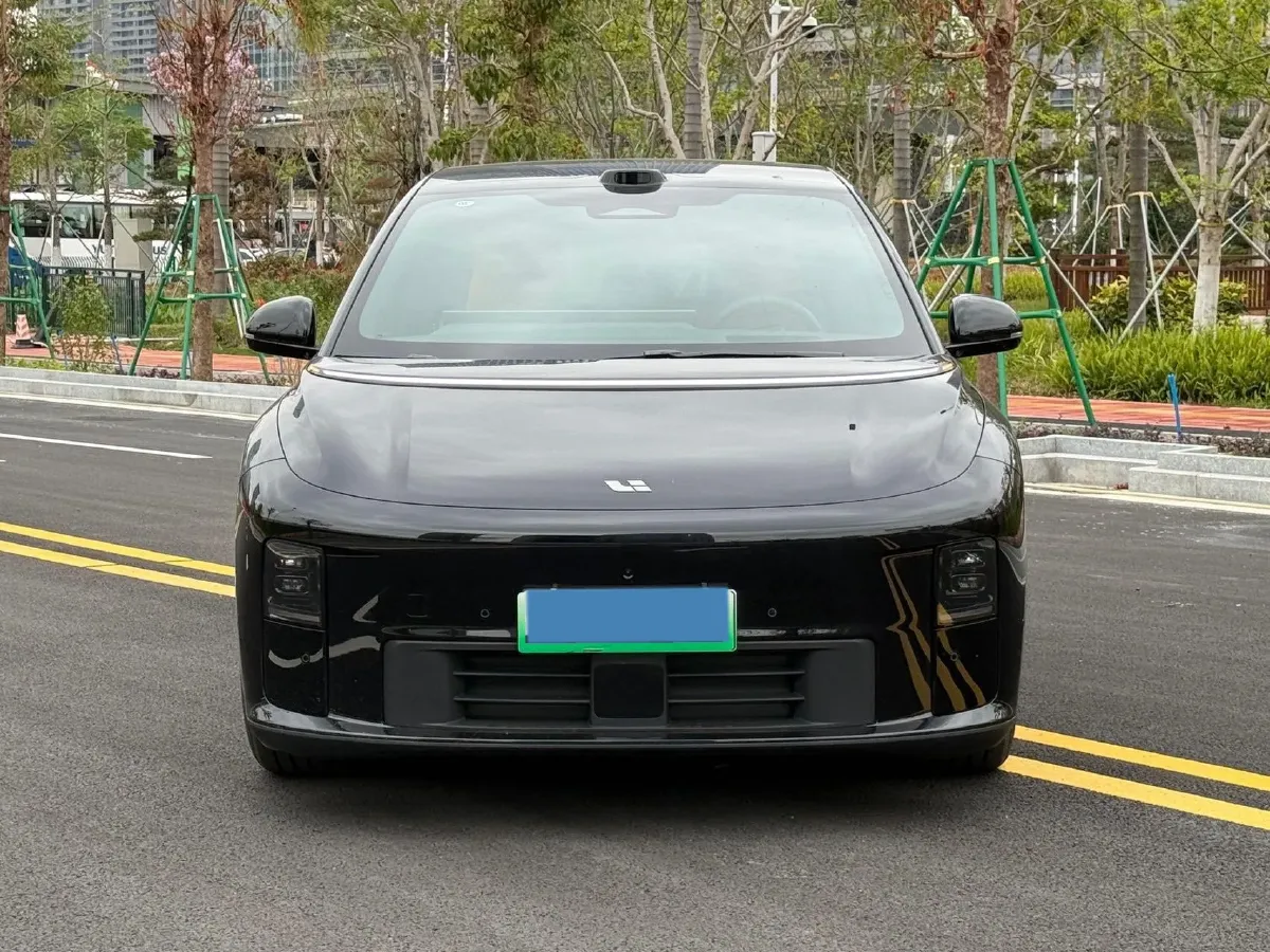 2025 Li i6 BEV,autocango,china used car exporter,china ev exporter,chinese used car exporter,chinese used ev exporter