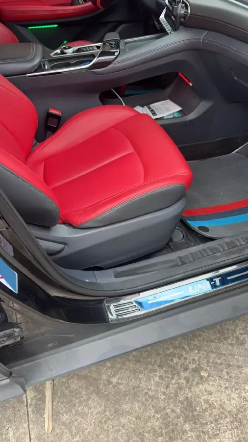 2020 ChangAn UNI-T 1.5T 180HP L4 7DCT,autocango,china used car exporter,china ev exporter,chinese used car exporter,chinese used ev exporter