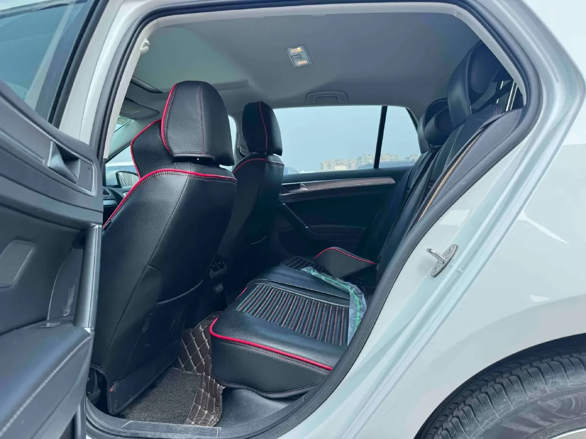 2019 Brilliance Auto V7 1.8T 231HP L4 7DCT,autocango,china used car exporter,china ev exporter,chinese used car exporter,chinese used ev exporter