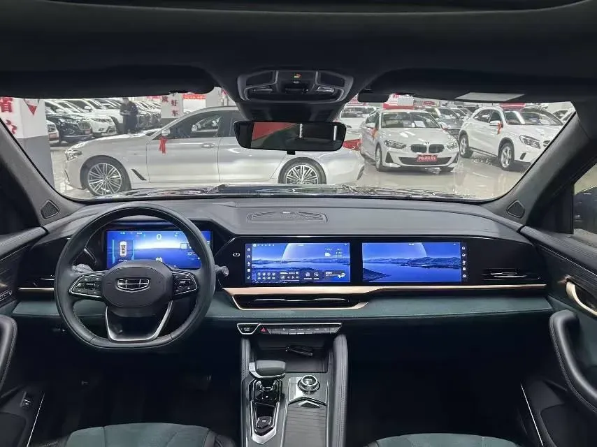 2021 Geely Monjaro 2.0T 218HP L4 7DCT,autocango,china used car exporter,china ev exporter,chinese used car exporter,chinese used ev exporter