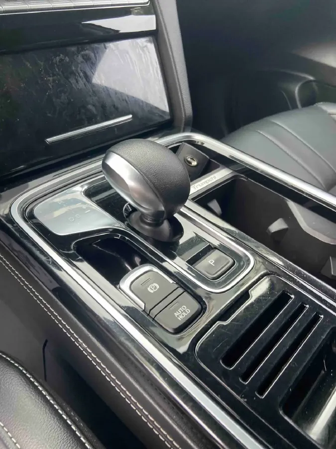 2020 GAC Trumpchi GS8 2.0T 252HP L4 6AT,autocango,china used car exporter,china ev exporter,chinese used car exporter,chinese used ev exporter