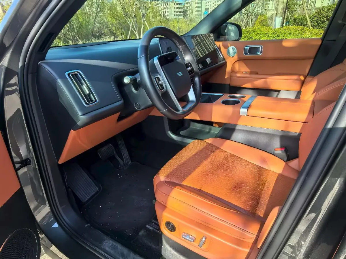 2024 Li L6 Range Extended 154HP L4 REEV 36.8KWH,autocango,china used car exporter,china ev exporter,chinese used car exporter,chinese used ev exporter