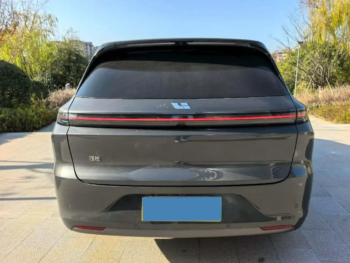2024 Li L6 Range Extended 154HP L4 REEV 36.8KWH,autocango,china used car exporter,china ev exporter,chinese used car exporter,chinese used ev exporter