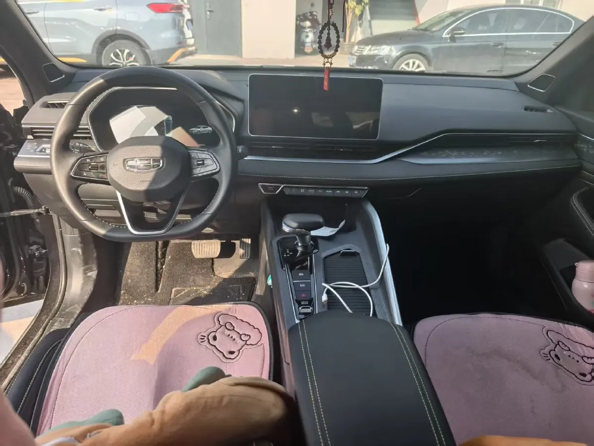 2025 Geely Preface 1.5T 181HP L4 7DCT,autocango,china used car exporter,china ev exporter,chinese used car exporter,chinese used ev exporter