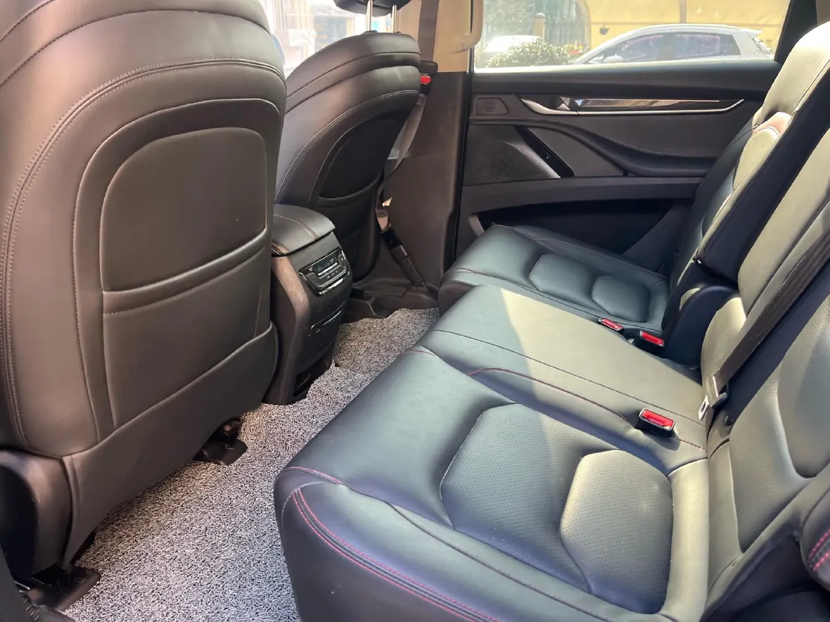 2020 MAXUS D90 Pro 2.0T 218HP L4 8AT,autocango,china used car exporter,china ev exporter,chinese used car exporter,chinese used ev exporter