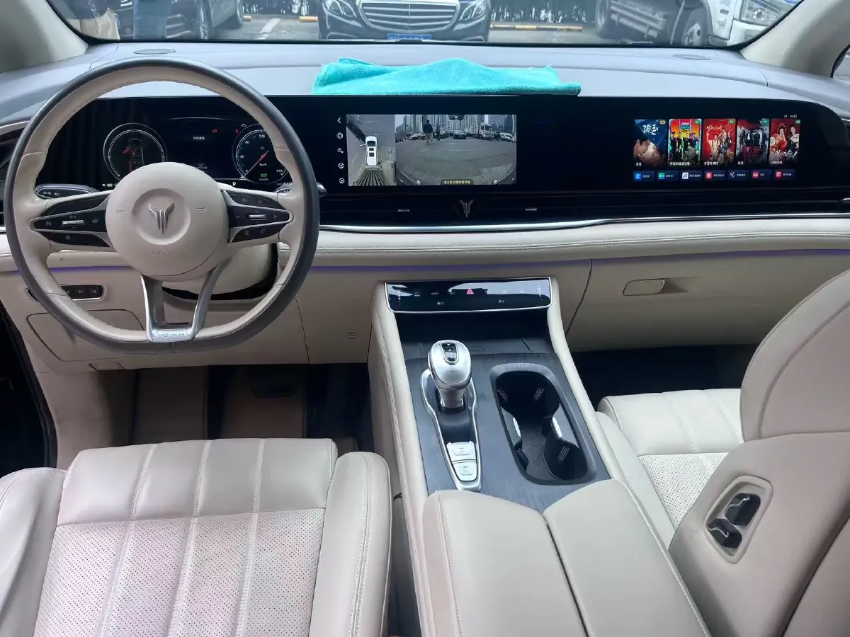 2022 Voyah Dream 1.5T 136HP L4 PHEV 25.57KWH,autocango,china used car exporter,china ev exporter,chinese used car exporter,chinese used ev exporter