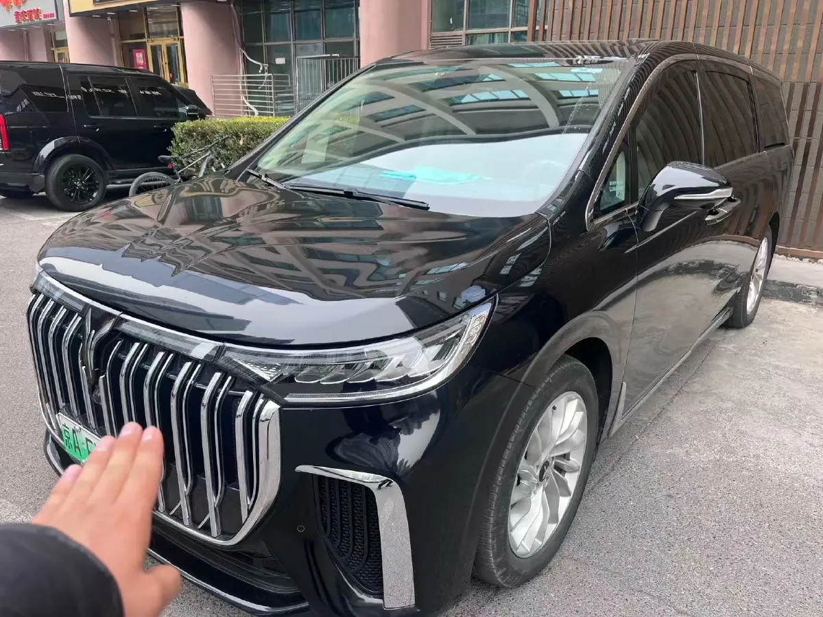 2022 Voyah Dream 1.5T 136HP L4 PHEV 25.57KWH,autocango,china used car exporter,china ev exporter,chinese used car exporter,chinese used ev exporter