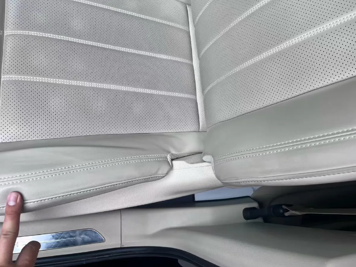 2022 Voyah Dream 1.5T 136HP L4 PHEV 25.57KWH,autocango,china used car exporter,china ev exporter,chinese used car exporter,chinese used ev exporter