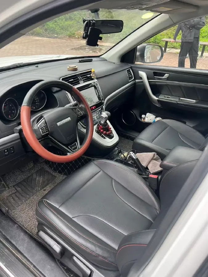 2019 Haval M6 1.5T 150HP L4 7DCT,autocango,china used car exporter,china ev exporter,chinese used car exporter,chinese used ev exporter