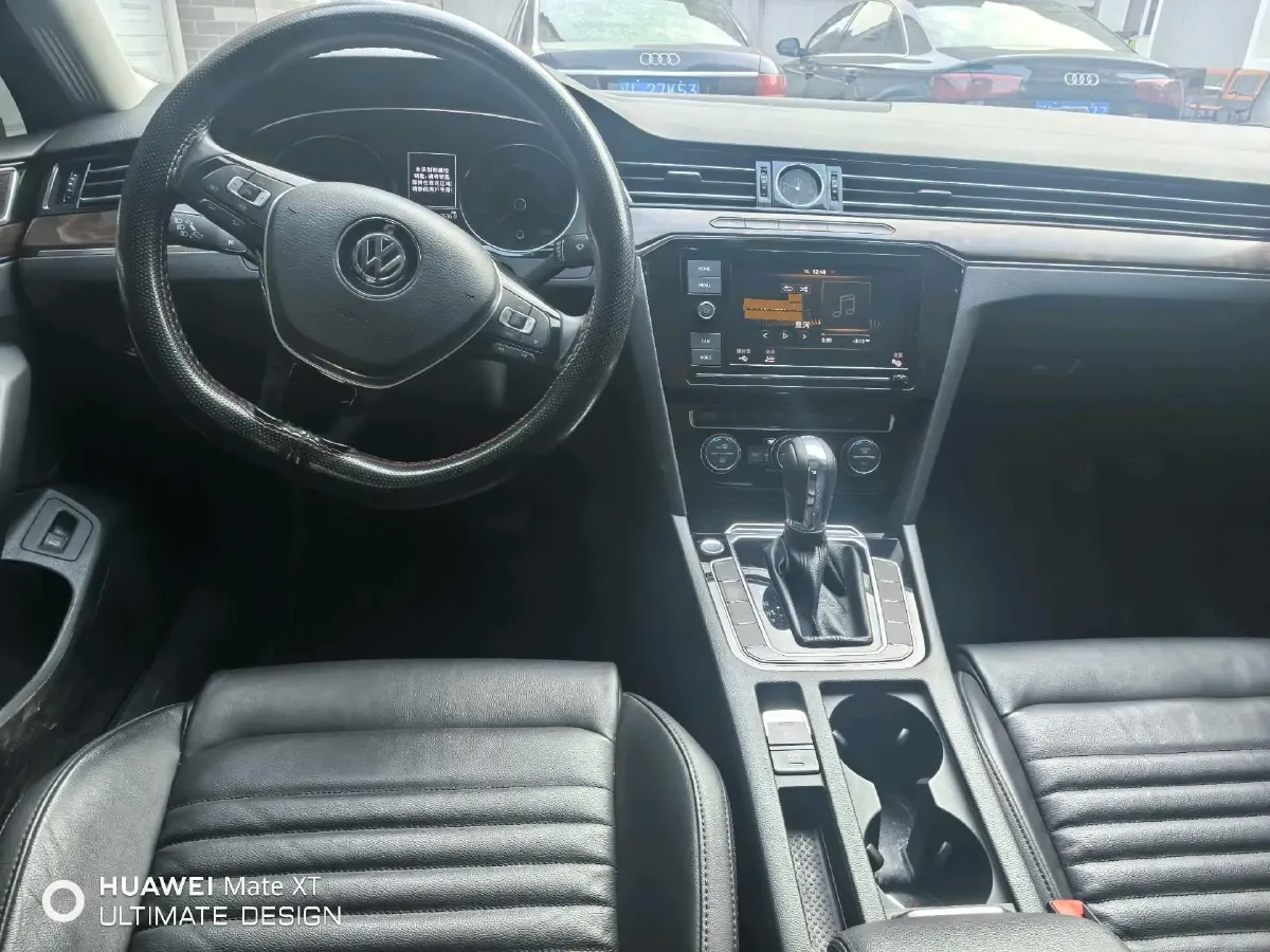 2019 Volkswagen Magotan 2.0T 186HP L4 7DCT,autocango,china used car exporter,china ev exporter,chinese used car exporter,chinese used ev exporter