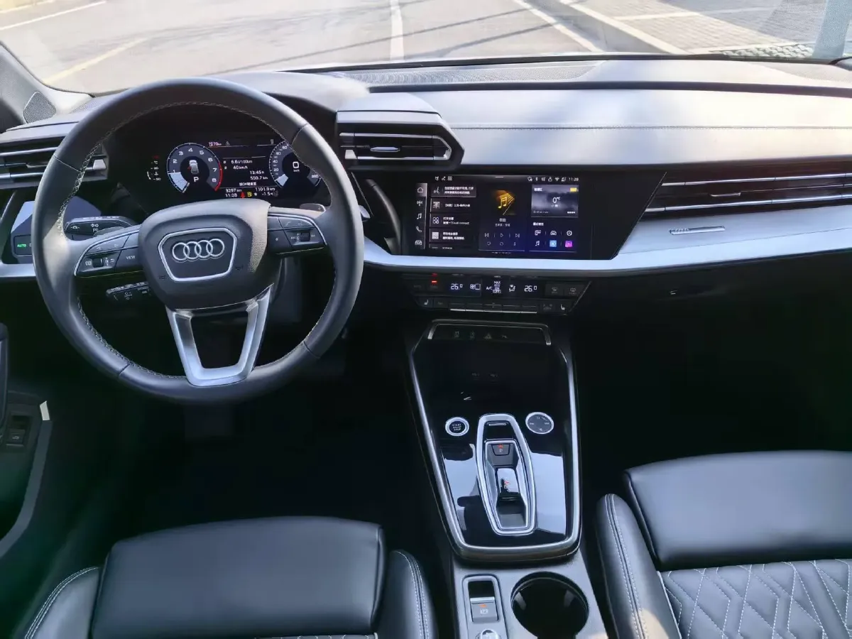 2025 Audi A3 1.5T 160HP L4 7DCT,autocango,china used car exporter,china ev exporter,chinese used car exporter,chinese used ev exporter