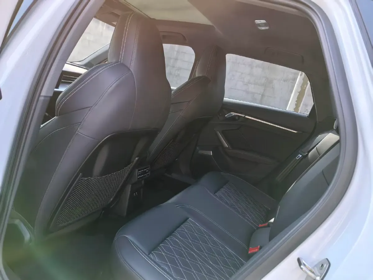 2025 Audi A3 1.5T 160HP L4 7DCT,autocango,china used car exporter,china ev exporter,chinese used car exporter,chinese used ev exporter