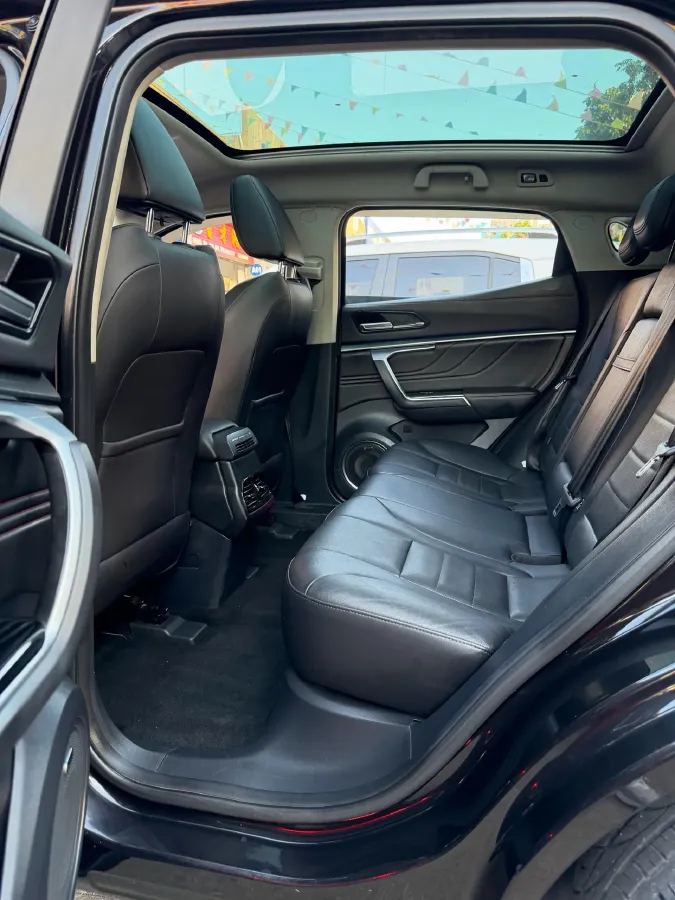 2017 WEY VV5 2.0T 197HP L4 7DCT,autocango,china used car exporter,china ev exporter,chinese used car exporter,chinese used ev exporter