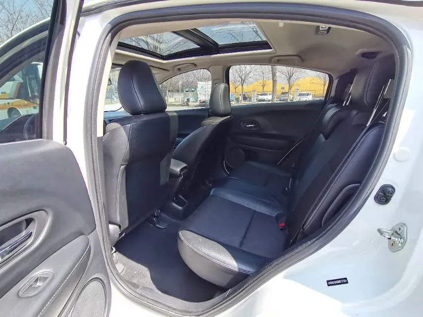 2020 Honda Vezel 1.5L 131HP L4 CVT,autocango,china used car exporter,china ev exporter,chinese used car exporter,chinese used ev exporter