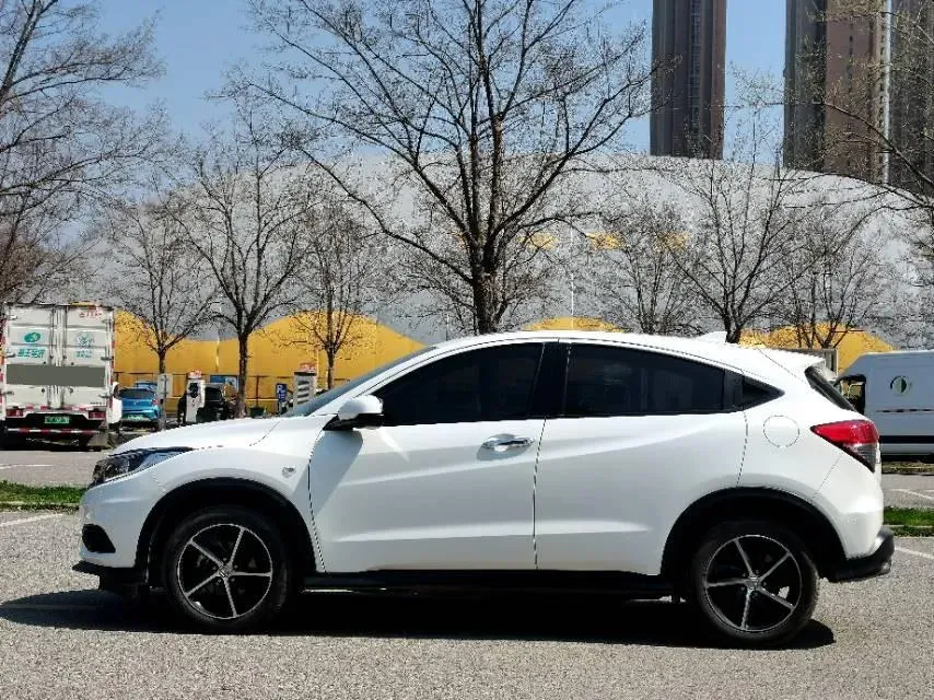 2020 Honda Vezel 1.5L 131HP L4 CVT,autocango,china used car exporter,china ev exporter,chinese used car exporter,chinese used ev exporter