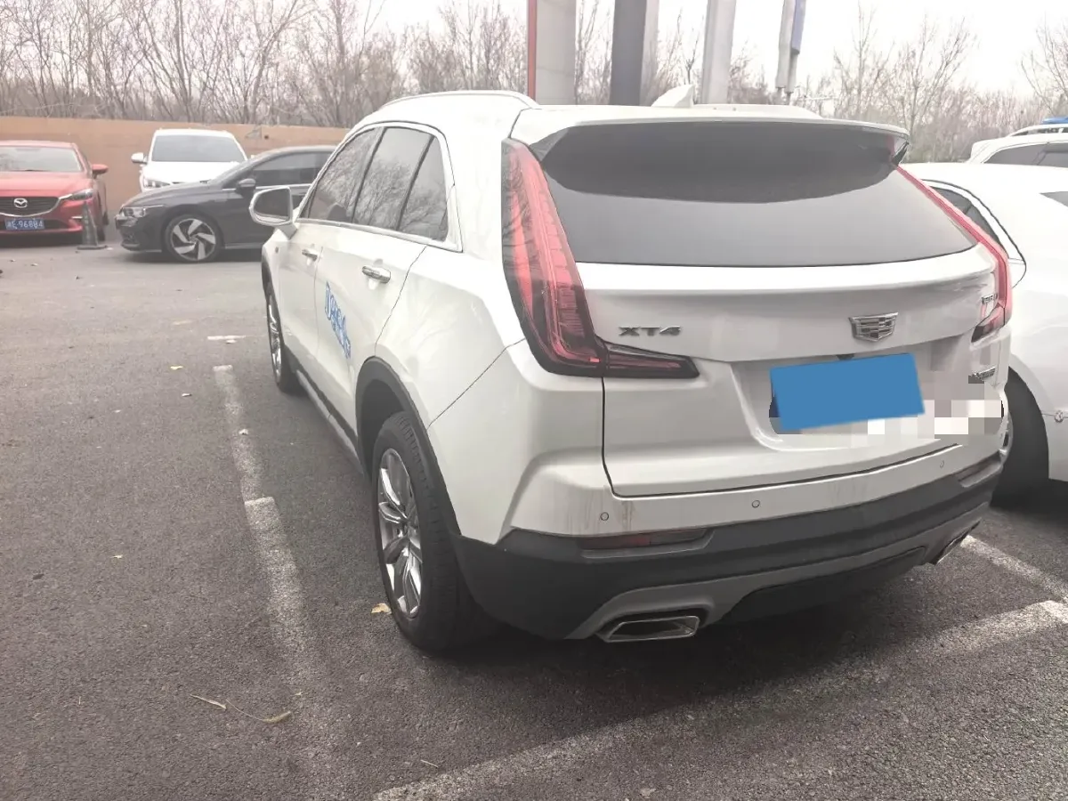 2020 Cadillac XT4 2.0T 241HP L4 9AT,autocango,china used car exporter,china ev exporter,chinese used car exporter,chinese used ev exporter