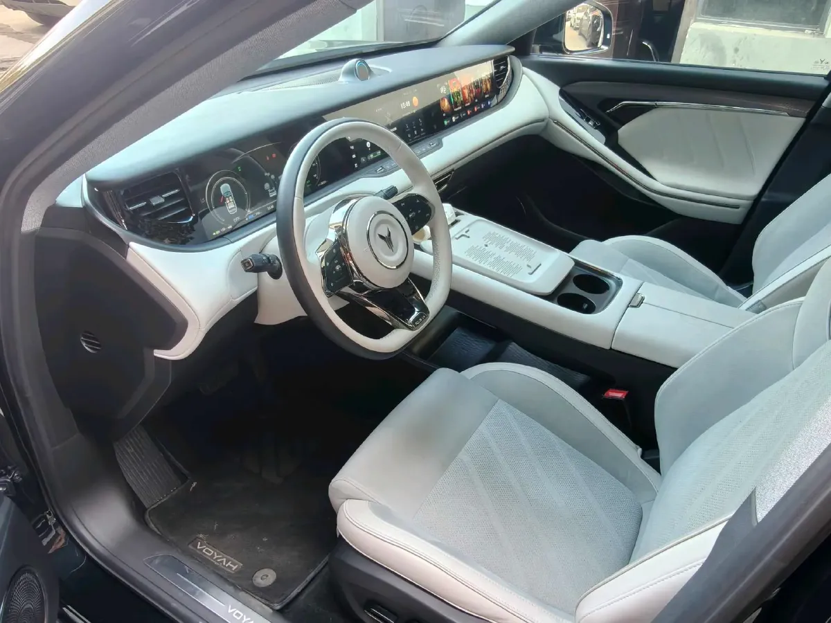 2025 Voyah FREE 1.5T 150HP L4 REEV 43KWH,autocango,china used car exporter,china ev exporter,chinese used car exporter,chinese used ev exporter