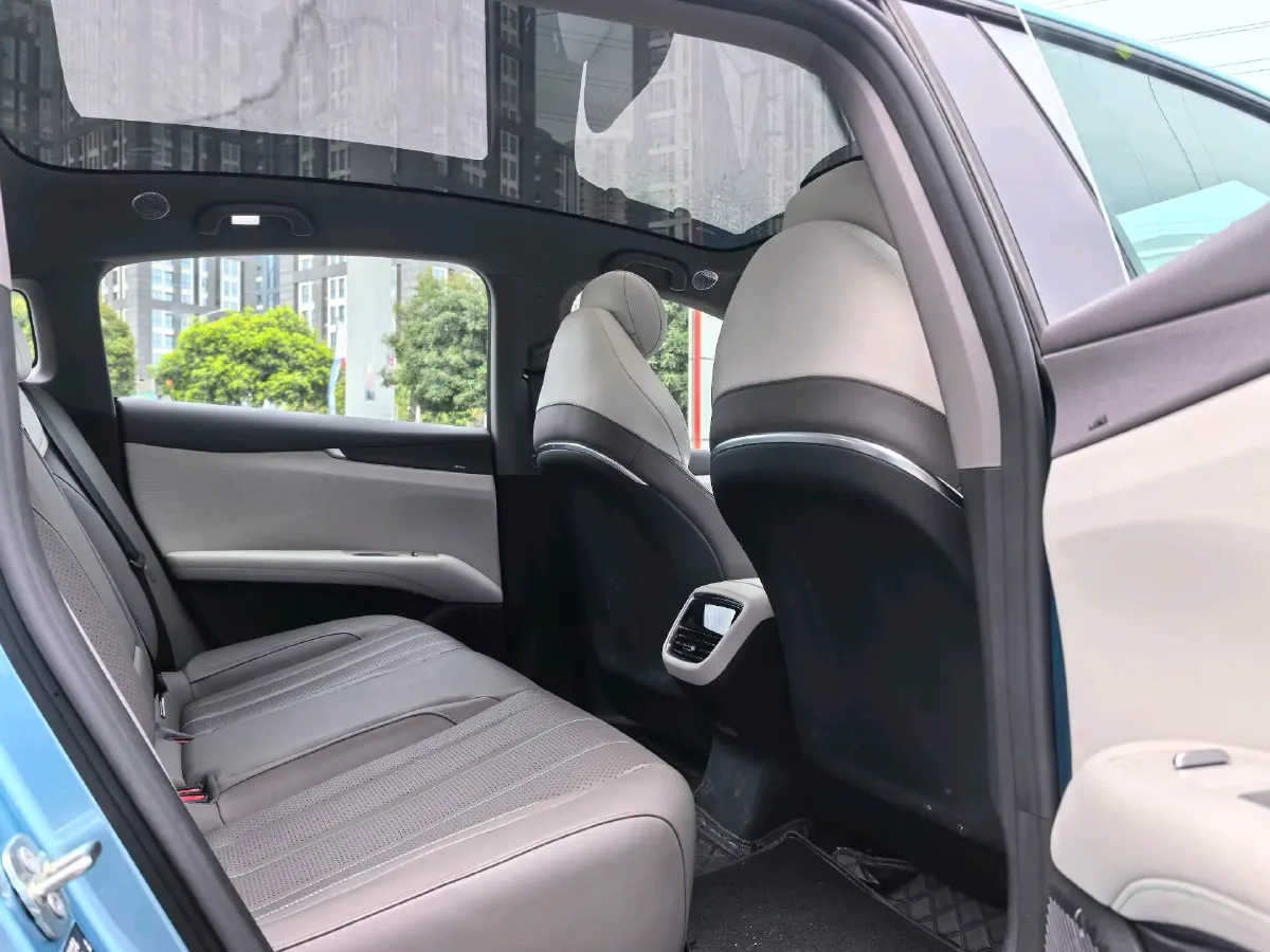 2025 Deepal L07 1.5L 98HP L4 REEV 28.39KWH,autocango,china used car exporter,china ev exporter,chinese used car exporter,chinese used ev exporter