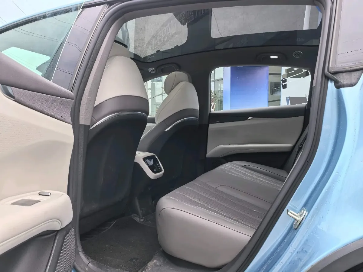 2025 Deepal L07 1.5L 98HP L4 REEV 28.39KWH,autocango,china used car exporter,china ev exporter,chinese used car exporter,chinese used ev exporter