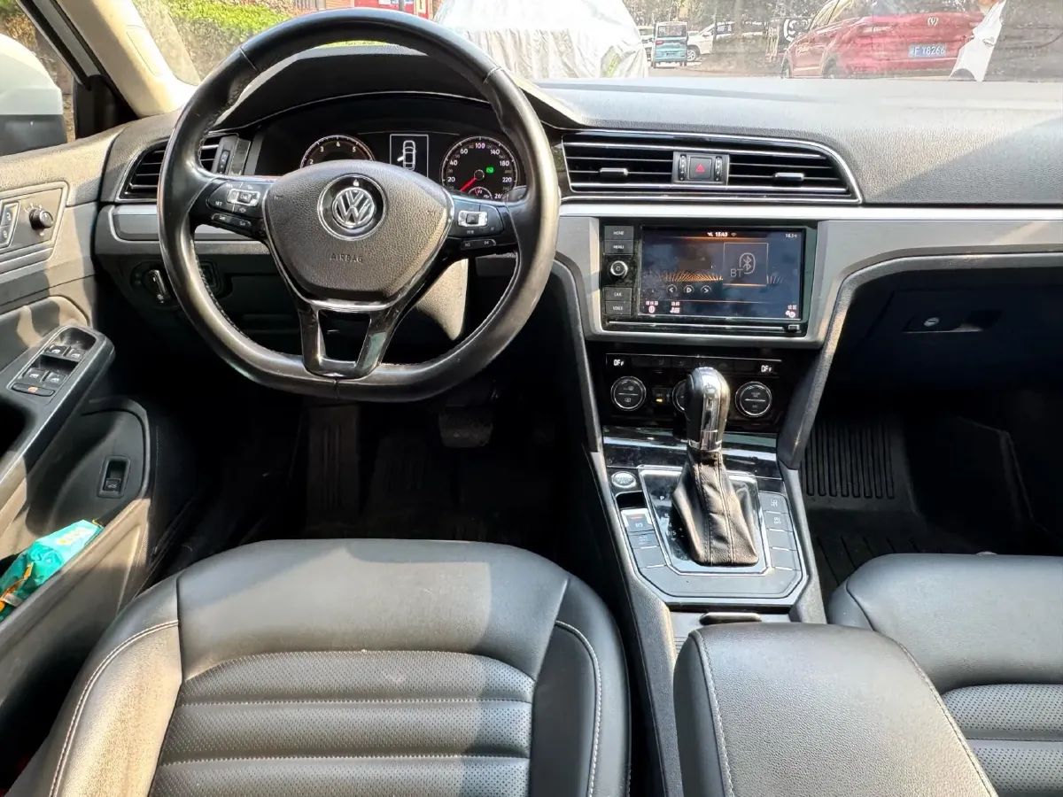2019 Volkswagen Passat 1.4T 150HP L4 7DCT,autocango,china used car exporter,china ev exporter,chinese used car exporter,chinese used ev exporter