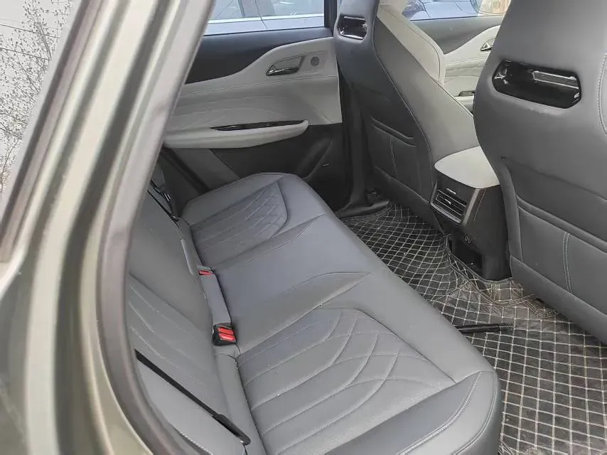 2024 ChangAn UNI-Z 1.5L 98HP L4 E-CVT PHEV 18.4KWH,autocango,china used car exporter,china ev exporter,chinese used car exporter,chinese used ev exporter