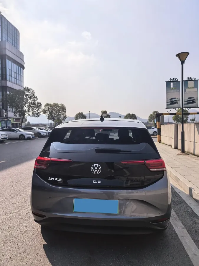 2023 Volkswagen ID.3 BEV 52.8KWH,autocango,china used car exporter,china ev exporter,chinese used car exporter,chinese used ev exporter